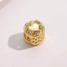 1 Pc Gold Charm Beaded Series Love Flower Four Leaf Clover Butterfly Bee Sun Camera Bell Castle Beaded Pendant Accessories For Women DIY Bracelet And Necklace Fine Jewelry Making Gift Holiday Series Valentines