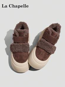 一双 La Chapelle 女士休闲鞋，软底，保暖，魔术贴搭扣，低帮，户外平底鞋，通勤鞋，圆头，低跟，纯色，优雅，软底，适合徒步旅行、毕业照等场合，平底鞋，低帮，皮革，女士保暖鞋