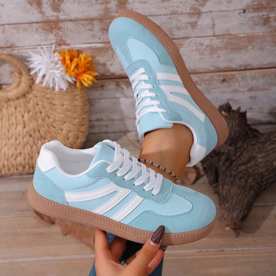New Women's Spring/Summer Versatile Shoes, Light Blue & White Retro Sneakers With White Stripes And Thick Rubber Soles, Suitable For Daily Commute, Festivals, Casual Outings, Fresh And Comfortable, Solid Color Sports Lace-Up, Home Wear