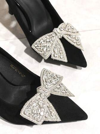 2 st skoklämmor, silverfärgade 3D-strassfjärilsdekorationer, lämpliga för stövlar, sneakers, väskor, klädaccessoarer (skor ingår ej)