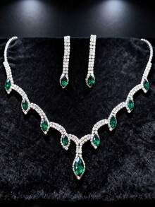 طقم مجوهرات للنساء مكون من قلادة وأقراط من الأحجار الكريمة الخضراء والماس اللامع، مناسب لحضور حفلات الخطوبة والزفاف وأعياد الهالوين والكريسماس