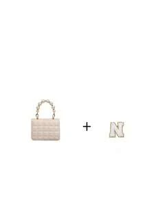 1个A-Z字母DIY包，时尚PU磁扣，精致迷你凹槽网格，百搭珍珠手提包，链条单肩斜挎包，适合日常使用，是送给亲朋好友的完美礼物（珍珠表面可能存在划痕和凹凸，无法避免）（字母贴纸需自行粘贴，随包附赠） - 米色+白字母 - 查看 34