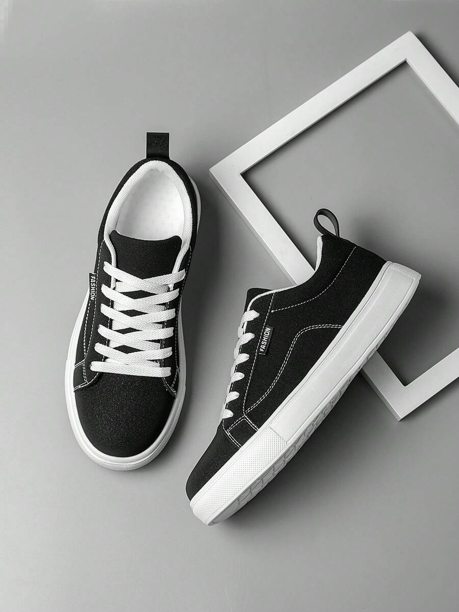 Men's Fashionable Casual Low-Top Shoes, Comfortable Thick-Soled Lace-Up Shoes, Outdoor Hiking Shoes, Classic Solid Color Sneakers For Men With A Campus Style And Versatile Look.