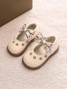 1 Pair Girls' Spring New Toddler Shoes, Fashion Versatile Flat Shoes - Beige - View 2