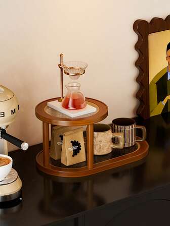 1 st multifunktionsförvaringsställ i trä, design i flera lager, organiserar enkelt kosmetika, nycklar, kaffepåsar, kryddburkar, koppar och bestick. Perfekt för köksbänkskiva, matbord och snygg soffhörna. Platsbesparande, rensar upp i röran - kombinerar estetik och praktisk funktion. Lätt att rengöra och underhålla, en viktig skrivbordsorganisatör för kaffeälskare och köksentusiaster.