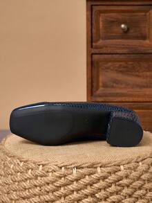 Navy Stone-Texture Square Toe Patent Two-Tone Block Heel Pumps – 5cm - Navy Blue - View 7