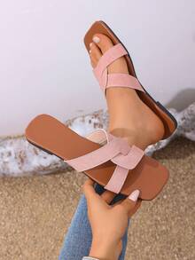 Women's Flat Sandals, New Fashion Low Heel Soft Bottom Slippers, Wide Feet Recommend Sizing Up One, Solid Pink Criss-Cross Strap Summer Beach Slides