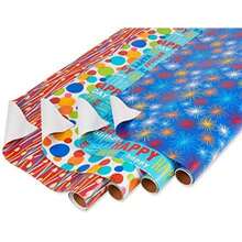 American Greetings - Papel de regalo reversible para graduación, cumpleaños y todas las ocasiones, flamencos, palmas y perezosos (3 rollos, 120 m2 Pies.)(Arcos y etiquetas de regalo, globos, velas y fuegos artificiales) - Multicolor - Ver 2