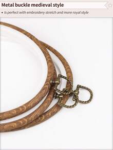 3 piezas Aros de bordado ovalados de estilo retro marrón con apariencia de grano de madera, marcos de estilo palaciego vintage para bordado de punto de cruz, bastidores de bordado, marcos de tufting, aros colgantes para atrapasueños, 7 tamaños, hechos de ABS y PVC con ganchos metálicos, adecuados para decoración de Halloween, Navidad, teléfono, llavero, bolso, escritorio, mesita de noche, accesorios de coche - Marrón - Ver 8