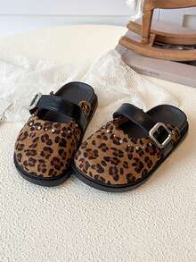 1双儿童休闲平底拖鞋，简约百搭，时尚儿童户外凉鞋 - 棕色 - 查看 4