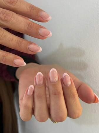 24pcs/Set Short Oval Baby Pink French Stylish Design Full Cover Nail Stickers, Press-On Manicure Supplies, Suitable For Office Ladies, Parties And Daily Wear. Full Cover Nail Stickers + 1 Bottle Jelly Gel + 1 Nail File, Decorate Your Nails And Enhance Your Fashion Sense.