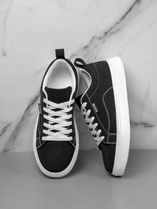 Men's Fashionable Casual Low-Top Shoes, Comfortable Thick-Soled Lace-Up Shoes, Outdoor Hiking Shoes, Classic Solid Color Sneakers For Men With A Campus Style And Versatile Look. - Black - View 3