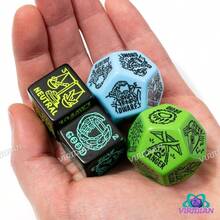 - Dados generadores de personajes Juego 4 dados jumbo Crea alineacin de personajes/ clase, especies/aleatoriedad de razas Mazmorras y dragones Dungeon and Game DM/ azul y - Azul y verde - Ver 2