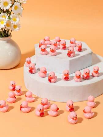 10个迷你树脂鸭摆件，可爱迷你心形粉色鸭子小动物装饰品，完美的情人节礼物，婚礼伴娘求婚礼物，适合DIY仙女花园、情人节、婚礼装饰、圣诞节、新年、家庭办公室桌面、感官箱、收藏展示、汽车内饰配件、生日派对礼物