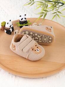 1双男女通用新生儿卡通熊图案魔术贴休闲运动鞋，适合0-3个月婴儿、幼儿、0-1岁男孩女孩穿着，春、秋、冬季穿着舒适。