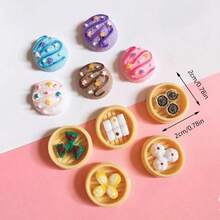 20件树脂迷你娃娃屋配件，包括薯片、零食袋、饮料等，适用于Blyth OB11娃娃玩具（注意：本产品为塑料材质，不含磁铁！随机搭配），也适用于1:6、1:12比例的娃娃屋微缩家具、食物和游戏装饰，适合作为万圣节/感恩节/圣诞节礼物。