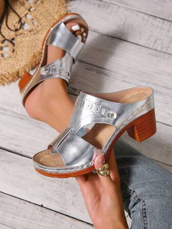 Women's Paisley Pattern Bohemian PU Leather Hollow Out Thick Heel Beach Slippers, Spring/Summer