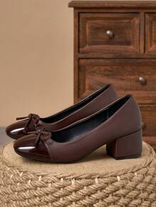 Brown Patent Two-Tone Square Toe Bow Block Heel Pumps – 5cm - Brown - View 3