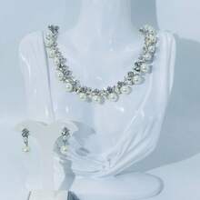 1 Set de accesorios para banquete nupcial, juego de joyería de lujo con brillantes de moda - Collar, Aretes, 3 piezas - Blanco - Ver 1