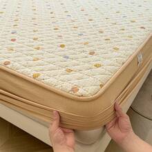 3pcs Vintage Printed Quilted Bedding Set (Includes 2pcs Pillowcases, 1pc Fitted Sheet), Retro Countryside/Cozy Cream Style Winter Bedding, Quilted Embossed Thickened Warm Bedsheet & Mattress Cover, Dust & Moisture Proof Bedding Protector, Available In Single/Double Size, Easy Wash Bedsheet Set With Pillowcases, Suitable For Bedroom Use In Autumn/Winter Or As Home Decor - Beige - View 7