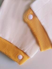 新生儿100%纯棉可爱卡通字母印花拼接条纹长袖单排扣睡衣连体衣，适合派对、生日等场合 - 黑與白 - 查看 9