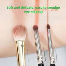 1 Professional Liquid Foundation Makeup Brush+4 Eye Shadow Eyeliner Detail Makeup Brush Sets, Ultra-Thin Flat Brush Head, Can Create Flawless Makeup, Suitable For BB Cream, Concealer Cream And Liquid Foundation, Can Also Be Used As Facial Mask Makeup Brush - Multicolor - View 9