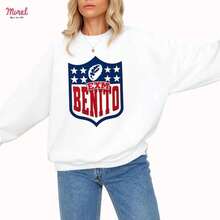 Team Benito Sweatshirt – Retro Football Shield Graphic Crewneck Pullover - Xám - Xem 4