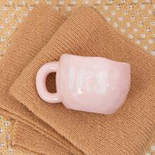 1/2个 285毫升/9.5盎司 先生和太太陶瓷咖啡杯，黑色和粉色手工不规则瓷质茶杯，适用于抹茶、拿铁、牛奶等，情侣杯，结婚纪念日、订婚、情人节礼物，男女皆宜。 - 彩色 - 查看 5