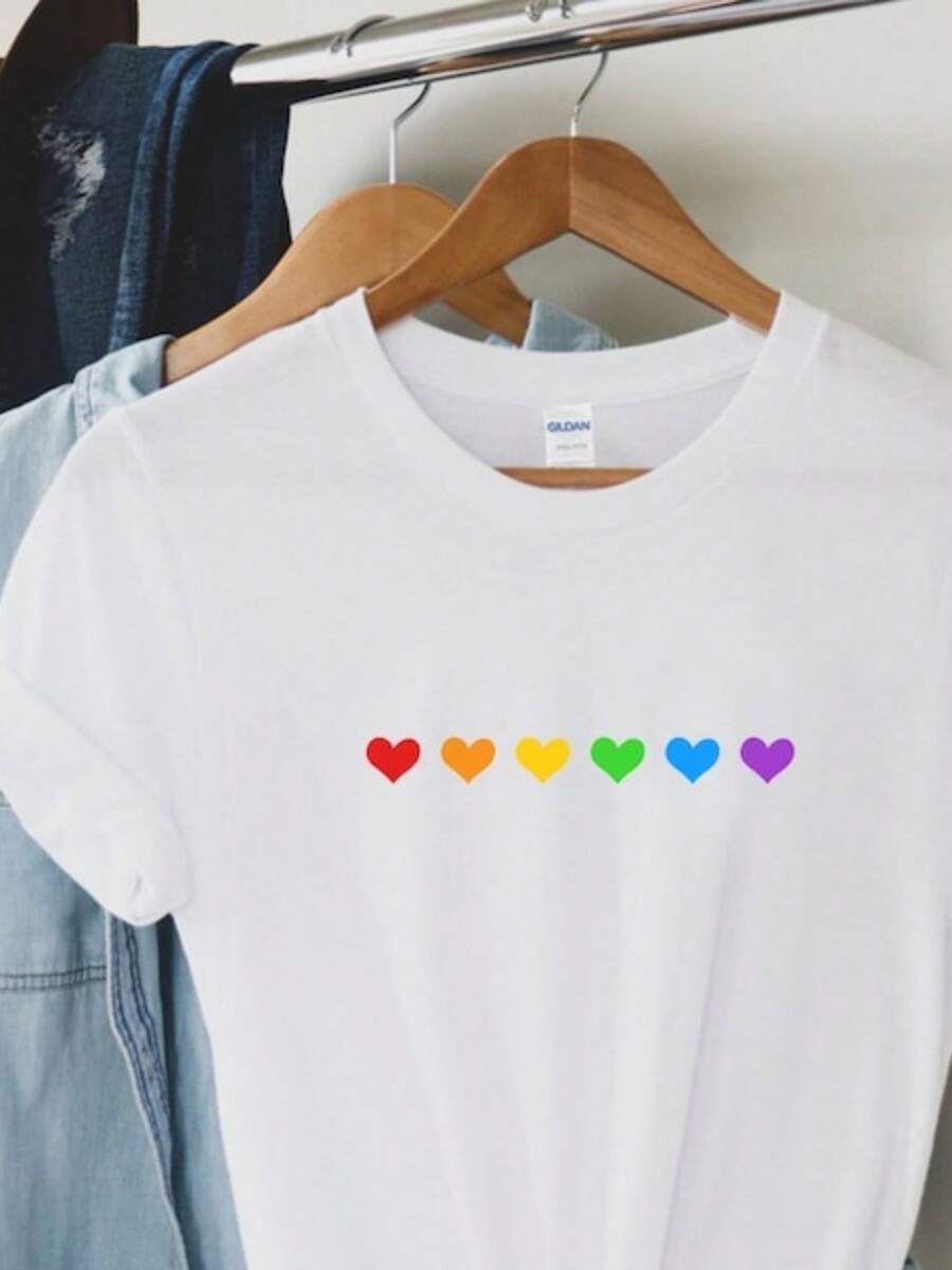 Rainbow Heart Shirt, Gay Pride Shirt, Rainbow Flag, LGBTQ Shirt, Lesbian Pride Shirt, Gay Lesbian LGBT Pride Outfit, Pride Month - 白色 - 查看 1