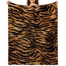 Brown Tiger Stripe Printed Blanket, A Fluffy, Comfortable, Ultra-Soft And Fluffy Plush Animal Printed Blanket. It Is Suitable For Beds And Sofas, Bedding, Sofas And Travel. It Also Serves As A Family Autumn Decorative Throw Blanket. Four Seasons Universal Multifunctional Blanket/Perfect Gift, 280GSM Blanket With Modern Aesthetic Design And 2D Printing Technology Is An Ideal Companion For Sofa Napping, Traveling Camping, Home Decoration And Office Embellishment. A Thoughtful Gift For Thanksgiving, Christmas, Valentine's Day, Father's Day, Mother's Day And Other Festivals Special Moments Such As Birthdays, Weddings, Anniversaries And More. Exclusive Gifts For Family Members, Partners, Parents, Grandparents Or Dear Friends. They Are Perfect For Beds,  Living Rooms, Offices, Beaches,Newly Expanded Themed Collections To Meet A Variety Of Styles And Scenar. - 多色2 - 查看 12