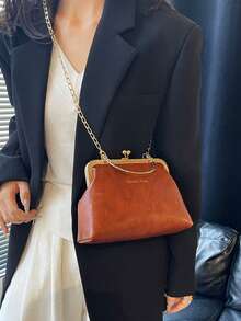 1个复古仿皮斜挎包，女士复古风吻锁迷你手提包，配有可调节肩带，纯色轻便都市手提包，涤纶衬里，男女通用 - 棕色 - 查看 5