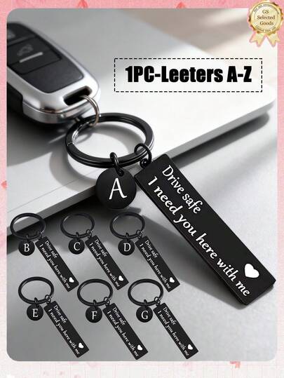 1个26字母钥匙扣，黑色镀层心形驾驶钥匙扣，表面光滑闪亮，防锈，防褪色，低过敏性，不易碎，适合作为礼物送给男友、丈夫、父亲，新年、生日、圣诞节、情人节等场合。