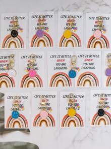 7 piezas Llaveros con caras sonrientes felices - Colgantes de llavero de metal con dibujos animados coloridos y tarjetas, estructura de metal duradera para carteras y bolsos, recuerdos de fiesta, regalos de Acción de Gracias y regreso a la escuela, llaveros para el aula, set multicolor de accesorios para automóviles, gótico lindo y Y2K