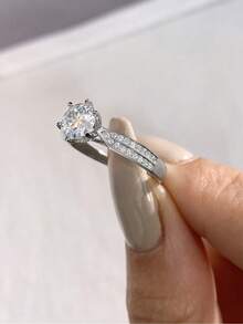 1枚1克拉六爪镶嵌星光皇后莫桑石结婚戒指，S925纯银闪耀优雅订婚戒指、承诺戒指、周年纪念戒指、女士珠宝礼物、圣诞礼物 - 六爪莫桑環-1ct - 查看 3