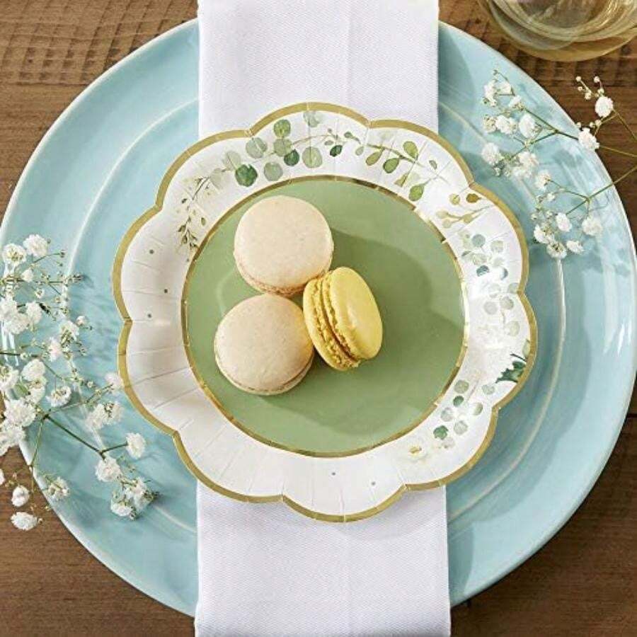 Kate Aspen - Decoración de fiesta verde salvia, tarjetas de tienda de campaña floral de eucalipto (juego de 50), perfectas para baby shower y despedidas de novia(Platos de papel de 18 cm) - Multicolor - Ver 1