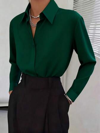 女士纯色简约日常穿着纽扣长袖衬衫，适合办公室穿着