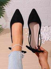 Sandálias minimalistas francesas de bico fino, salto grosso e laço, perfeitas para a primavera/verão. Sapatos confortáveis para damas de honra. - Preto - Ver 4
