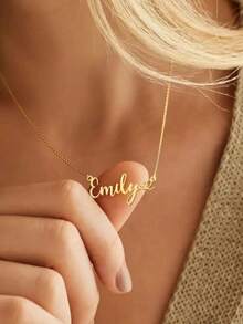 1条个性化名字项链，不锈钢材质，时尚百搭，秋季流行款，复古简约风格，适合足球妈妈、休闲人士、富裕的年轻女士以及各种场合佩戴，可定制，独一无二，个性十足，是送给女友、妈妈、家人、朋友的理想礼物，适合周年纪念日、生日、日常佩戴、晚宴、母亲节、情人节、毕业典礼、婚礼等场合，寓意永恒的爱 - C - 查看 2