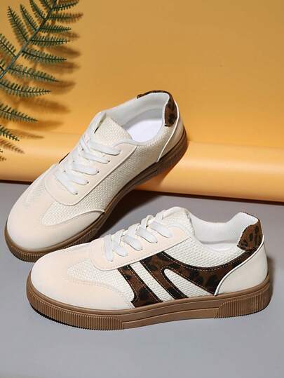 女士春秋新款休闲鞋，防水防滑易清洁圆头低帮舒适百搭小白鞋，撞色运动休闲鞋，复古风运动鞋，四季皆宜