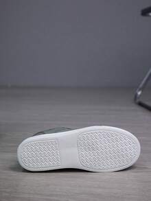 Giày thể thao nữ casual, mẫu mới năm 2026, kiểu dáng Hàn Quốc đơn giản, đa năng, buộc dây, nhẹ, đế bằng, phong cách retro, thể thao thường ngày, cá tính, phù hợp cho mặc hàng ngày, đi chơi, dạo phố, dự tiệc, đi học, nghỉ mát, du lịch, đi bộ, giày đế bằng. - xanh quân đội - Xem 6