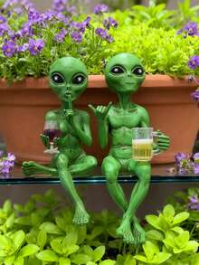 1pc Alien Resin Ornaments, Alien Ufo Outdoor Dwarf Garden Statue Ornaments Decoration, Outdoor Holiday Decor, Summer Theme Supplies, Home Garden Decoration, Yard Decoration, Yard Supplies