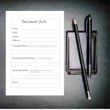 成人交易日志及投资规划笔记本 - 深蓝金配色，设计灵感十足，包含风险管理策略、股票/加密货币/外汇市场追踪器以及情绪控制计划。这款便携式笔记本适合交易者和投资者使用，提供时尚的财务记录方式、高品质的装订和优质的纸张。是加密货币爱好者的理想之选。