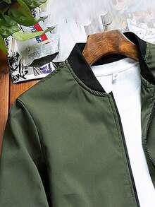 男士舒适翻领夹克 - 柔软纯色，拉链开合，长袖，商务风格，适合户外活动和休闲穿着，百搭透气