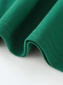 男童休闲赛车风圆领短袖T恤，印有卡通汽车和标语，舒适透气，适合夏季穿着。青少年男童服装/男童服装/儿童男童服装/幼儿男童/青少年男童/幼童男童 - 墨綠色 - 查看 6