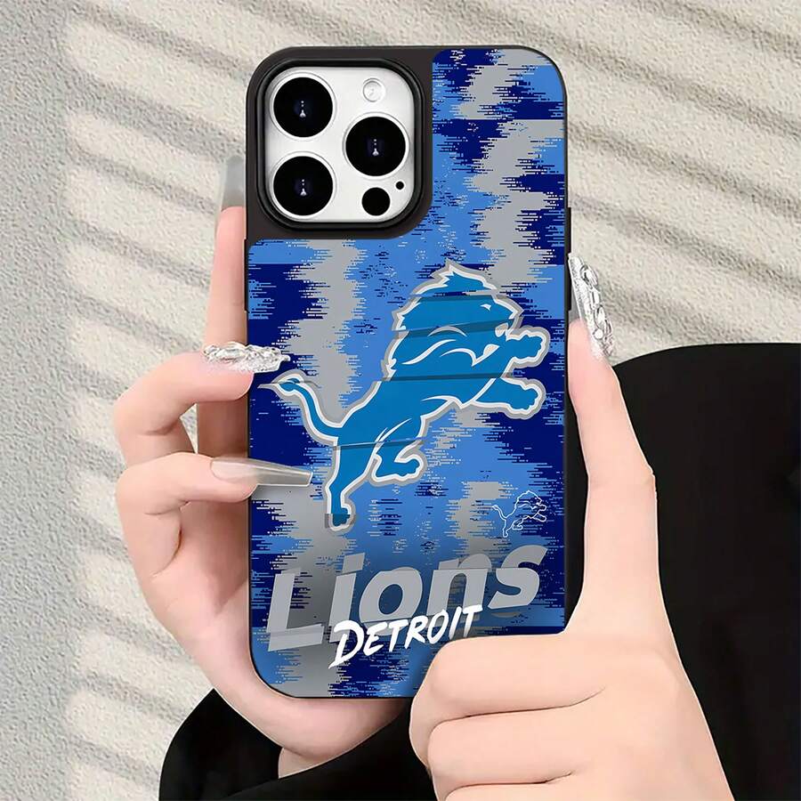 Funda para teléfono con diseño de los compatible con 16 Pro Max, 15 Pro Max, 13 y 12 Esta funda para teléfono presenta un diseño atrevido y una funcionalidad protectora. Es un gran regalo para familiares, amigos, seres queridos, novios/novias y para entusiastas del fútbol. - Negro - Ver 1