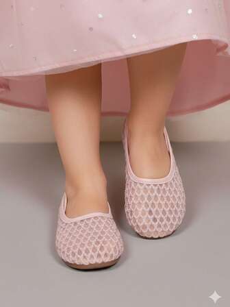 1 Pair Girls Embroidered Mesh Fashion Net Shoes , Cute Princess Square Toe Shoes, Suitable For 2-14 Years Old Toddler Girls, Matching With Mom, For Party, Holiday, Travel