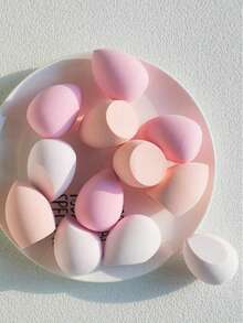 Large Size Dry & Wet Dual-Use Makeup Sponge Puff, Random Styles, Suitable For Makeup Application And Concealing, Convenient To Carry, Great For Christmas Gifts To Friends - Multicolor - View 3