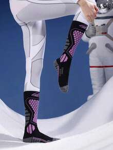 1 Pair Of Winter Sports Socks. Warm And Thick Long Socks Suitable For Both Men And Women. Perfect For Skiing, Skating And Mountain Climbing (White/Black/Purple)