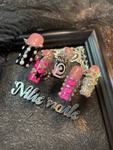 10片装长方形美甲贴纸，粉色美甲，黑银玫瑰红法式美甲，3D玫瑰星光闪粉彩色钻石钢制美甲贴纸，美甲饰品，手绘波点水滴几何图案，Y2K风格可穿戴美甲套装，适合女性和女孩日常佩戴，也适合派对和情人节（包含：1片果冻凝胶和1片抛光条） - 粉色 - 查看 4