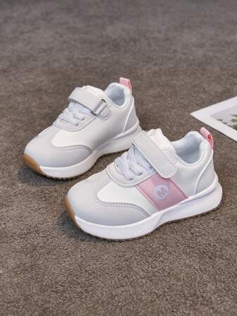 Vårens nya sportskor för barn, moderiktiga pojkar, casual skor för pojkar, löparskor för flickor med kardborreband